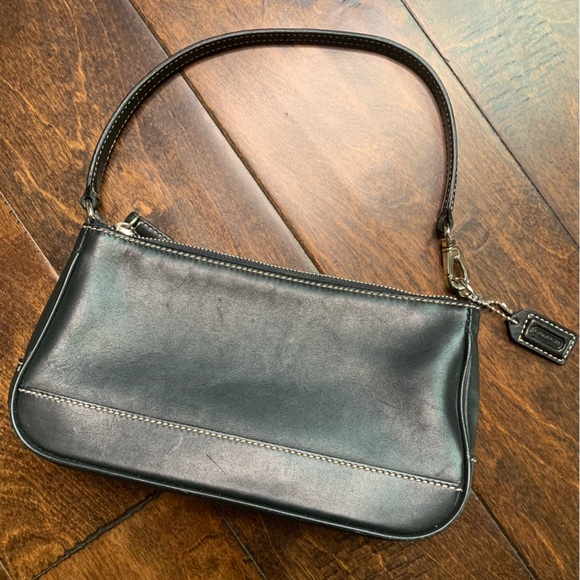 Coach Bags Vintage Coach Hampton 7785 Black Leather Demi Baguette